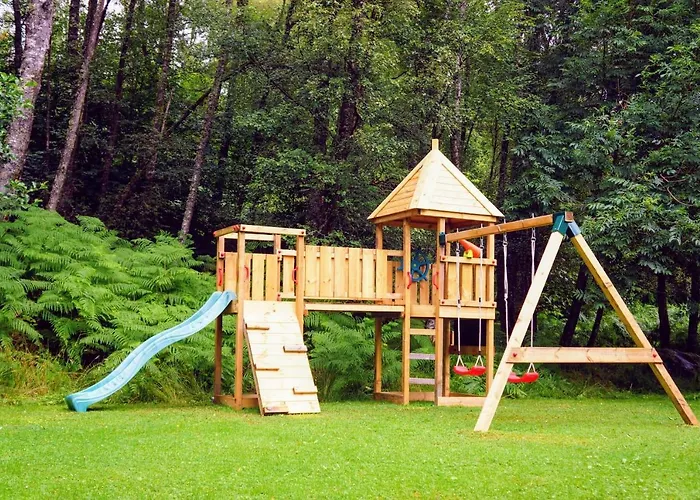 Luxury Woodland Oak Lodge